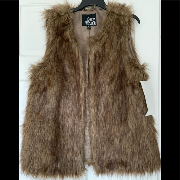BRAND NEW Say What Faux Fur Vest Pockets Medium - Picture 1 of 5